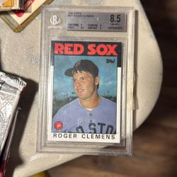 1986 TOPPS 661 ROGER CLEMENS PSA 8.5
