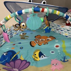 finding nemo play gym! 