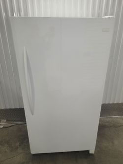 Frigidaire 17cu ft Garage Ready Upright Freezer Frost-free