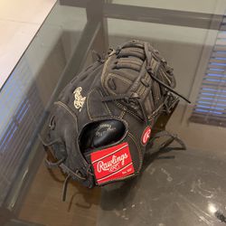 Used Youth First Baseman’s Baseball Glove 