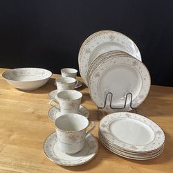 Vintage Mikasa Ivory China Dinnerware Set – Charlotte Pattern L2822 – Made in Japan – 21 Pieces