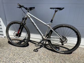 Raleigh Tokul 4 for Sale in Columbia City OR OfferUp