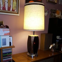 Vintage Lawrin Table Lamp