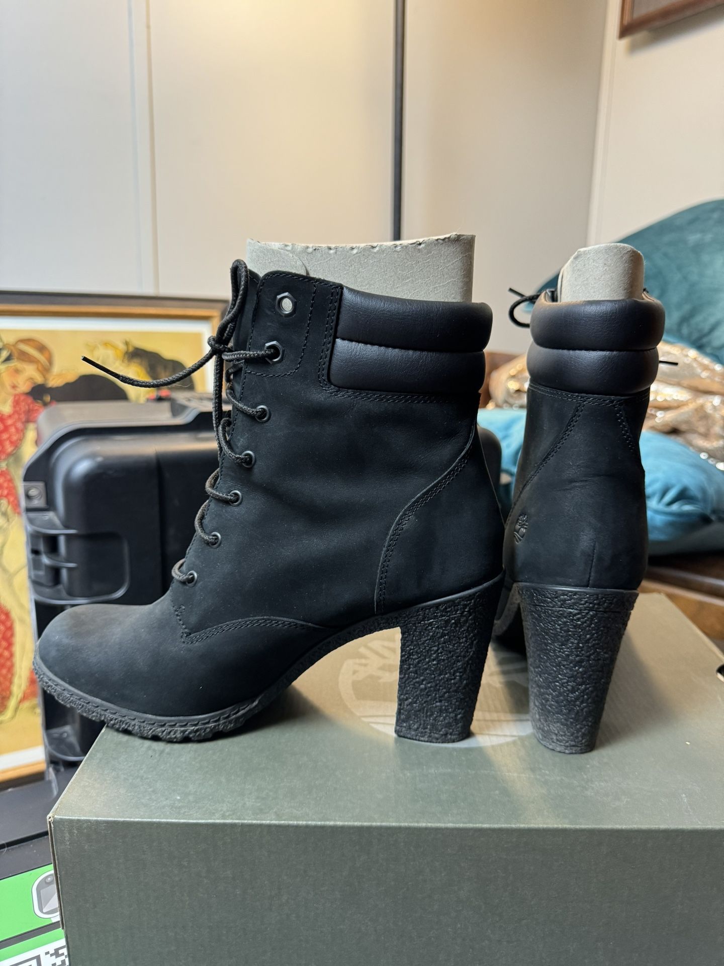 Women's Timberland Tillston Boots Size