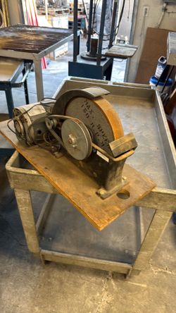 Wet stone grinder