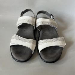 SAS Nudu Slingback Women's 7.5 N White Silver Leather Casual Slip-On Sandal 