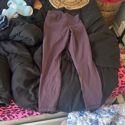 Women’s Medium Athletic Pants