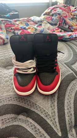 Men’s Air Jordan 1 Mid Black/White Gym Red Size 9.5