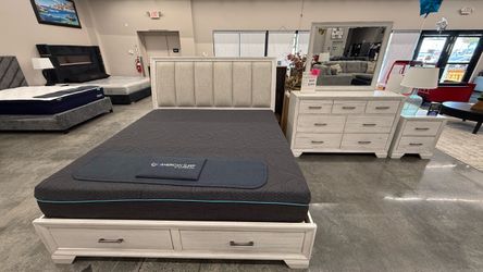 4 PC KING BEDROOM SET