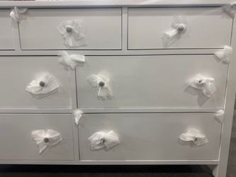 7 Drawer White Dresser