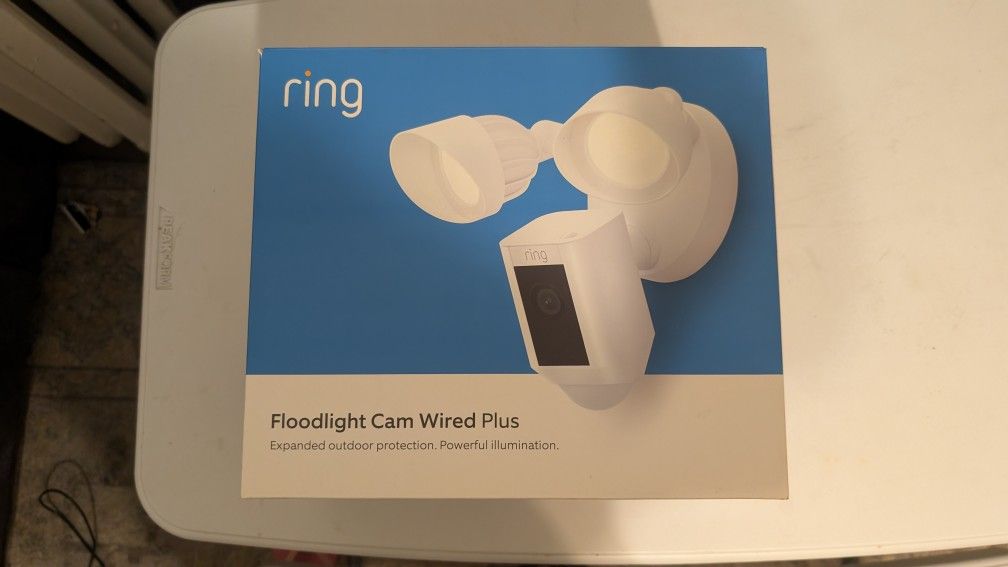 Floodlight Cam Wired