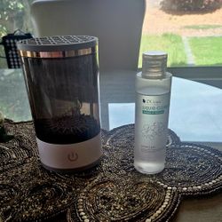 Makeup Brush Cleaner Machine With Cleanser