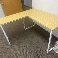L Shaped Desk. Never Used
