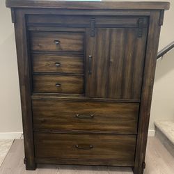 Nice Large Storage Chest