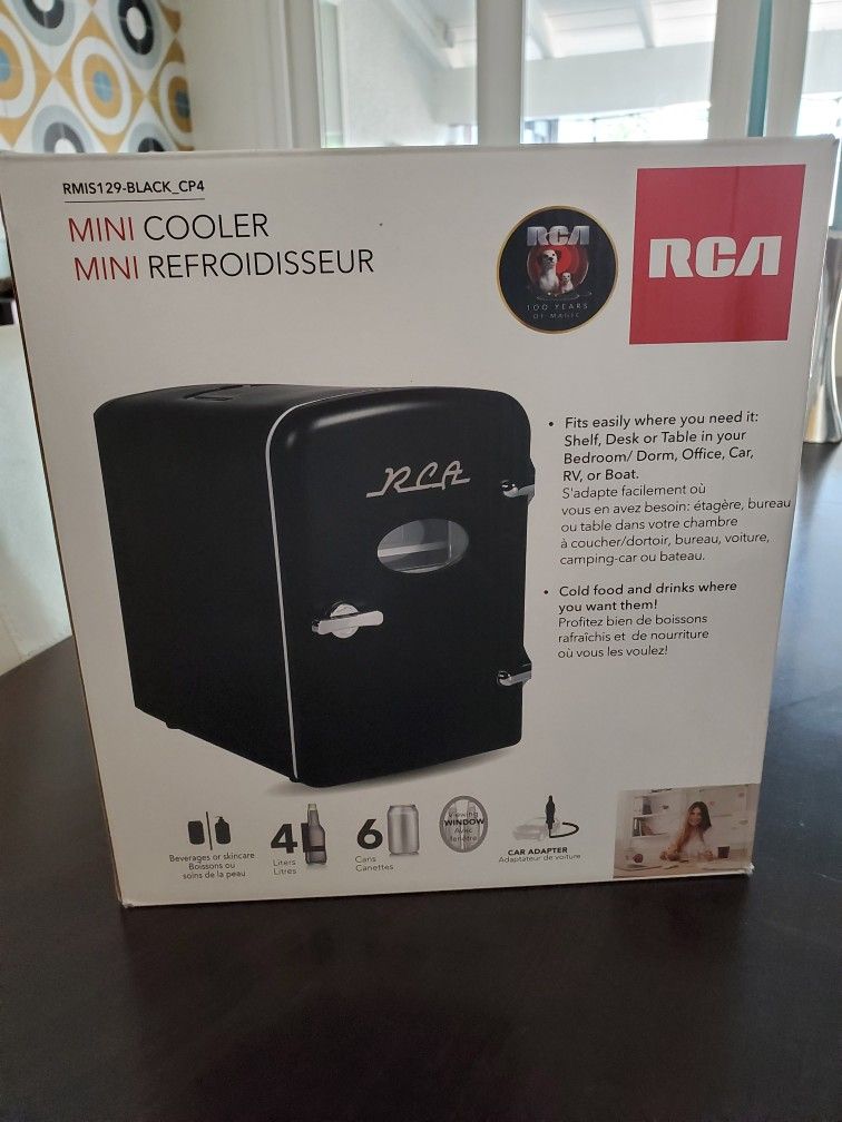 RCA Mini Retro Fridge