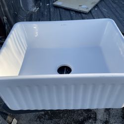 Swiss Madison farm sink