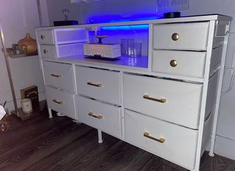 Light-up Background TV Stand / Dresser
