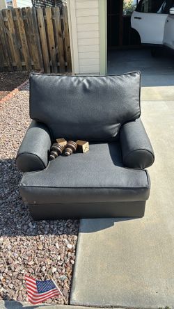 Full size leather chair