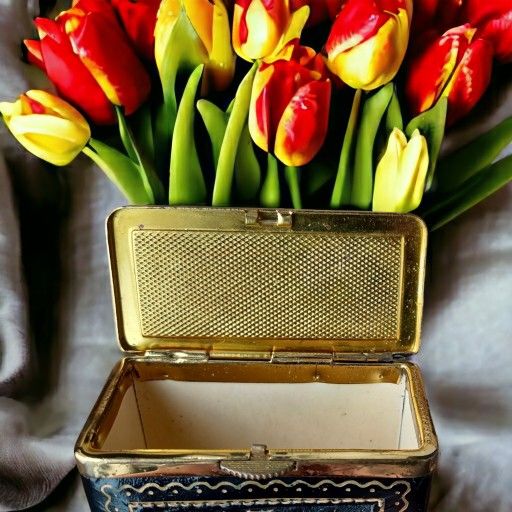 Rare 1950s German Black Cowhide Leather Beaded Cigarette Case – Gold Tone  Spring Lid – Vintage