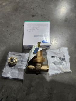 Zurn Wilkins 3/4" Union Sweat x Union Sweat Double Union Pressure Reducing Valve, Lead Free