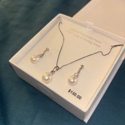 Freshwater Pearl Necklace And Earrings Set