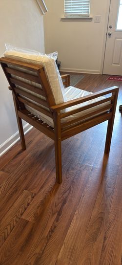 Comfy outdoor chair