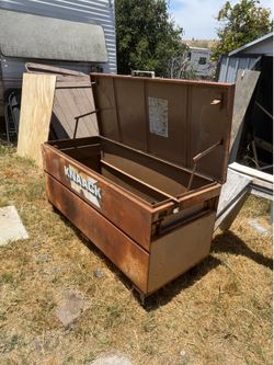 Knaack tool box