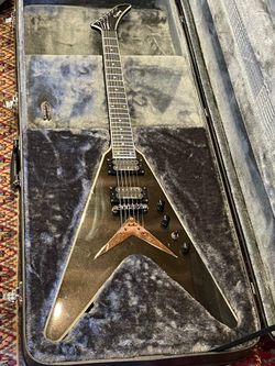 Epiphone Dave Mustaine Flying V