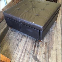 Exlarge Storage ottoman 38x38” 4 Drawers Total