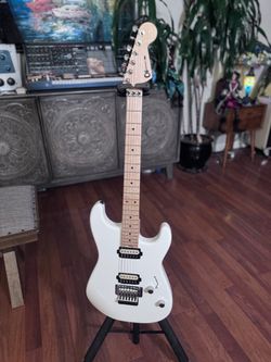 Charvel Pro-Mod San Dimas HH Floyd Rose Electric Guitar – Snow White