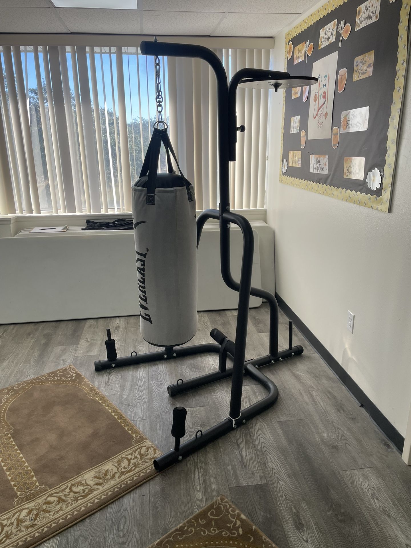 Punching Kick Bag W/stand