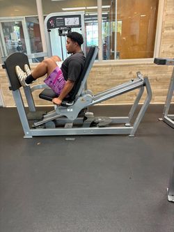 Life Fitness Leg Press NEAR MINT!