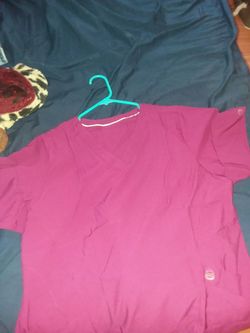 Wonderwink scrubs maroon brand spanking new size so both