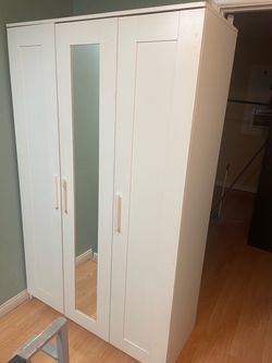 White 3-Door Wardrobe with Mirror