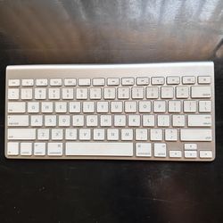 Apple Keyboard