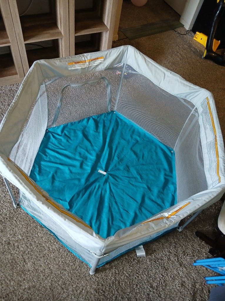 Graco Playard