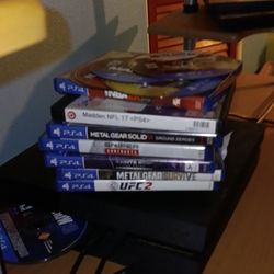 Playstation 4 System 3contrllers And 6 Games In Great Condition 