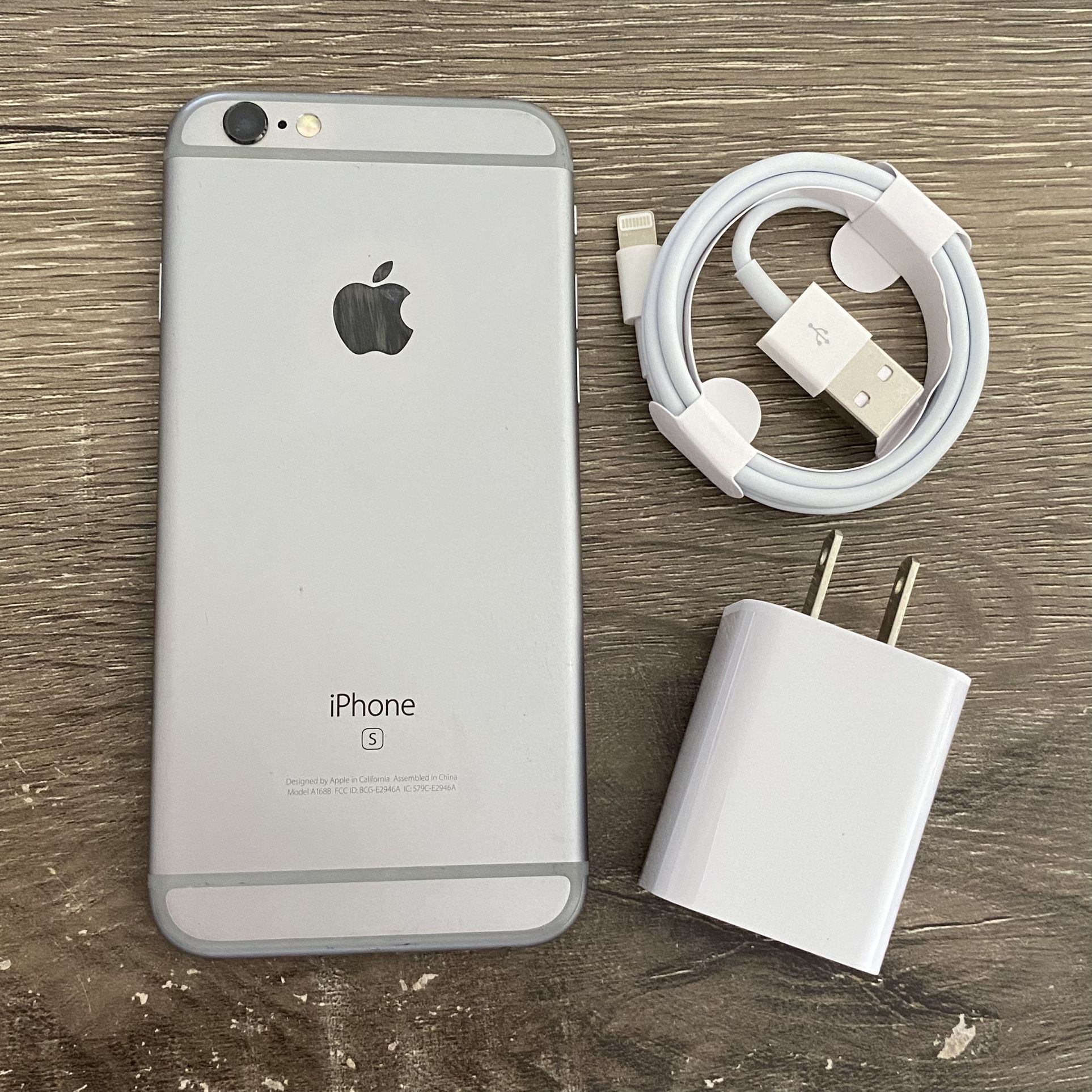 Apple iPhone 6s 32GB Unlocked / Desbloqueado