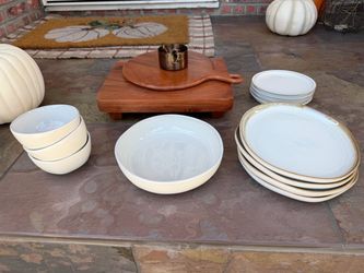 Hearth and Hand Dinnerware Set