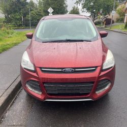 2104 Ford Escape SE 