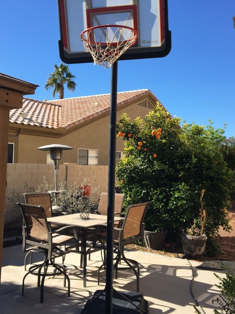 Basketball Goal Hoop Excellent Condition