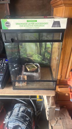 18x24x18 enclosure