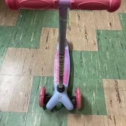 Credhedz 3 Wheel Kid Scooter 