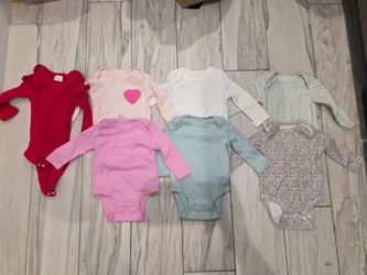 Girls Long Sleeves Size 0 to 3 Months