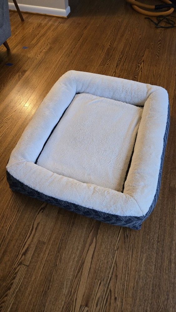 Large, Comfy Dog Bed