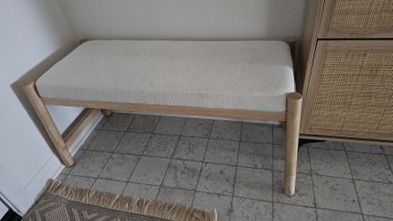 Beige Upholstered Entryway Bench
