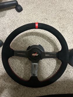 DND carbon fiber steering wheel with quick release
