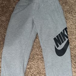 Nike size 4 XS  grayKids Youth Sweats Joggers