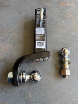 Ball hitch