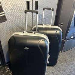 Samsonite Large Luggage 